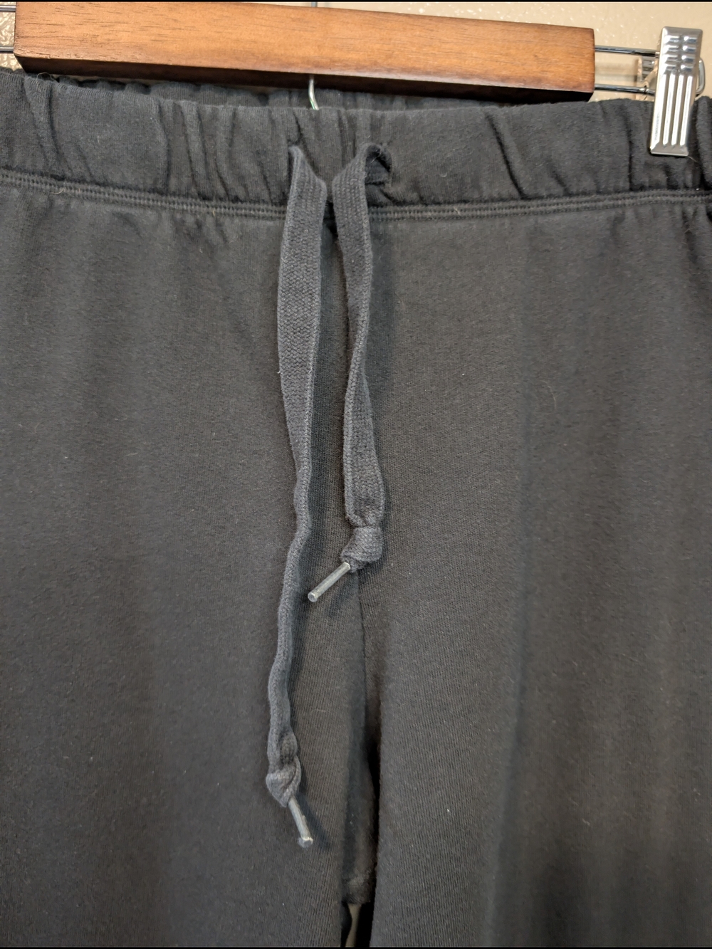 PINK Victoria's Secret Black and White Logo Wide Leg Sweatpants - Picture 2 of 8